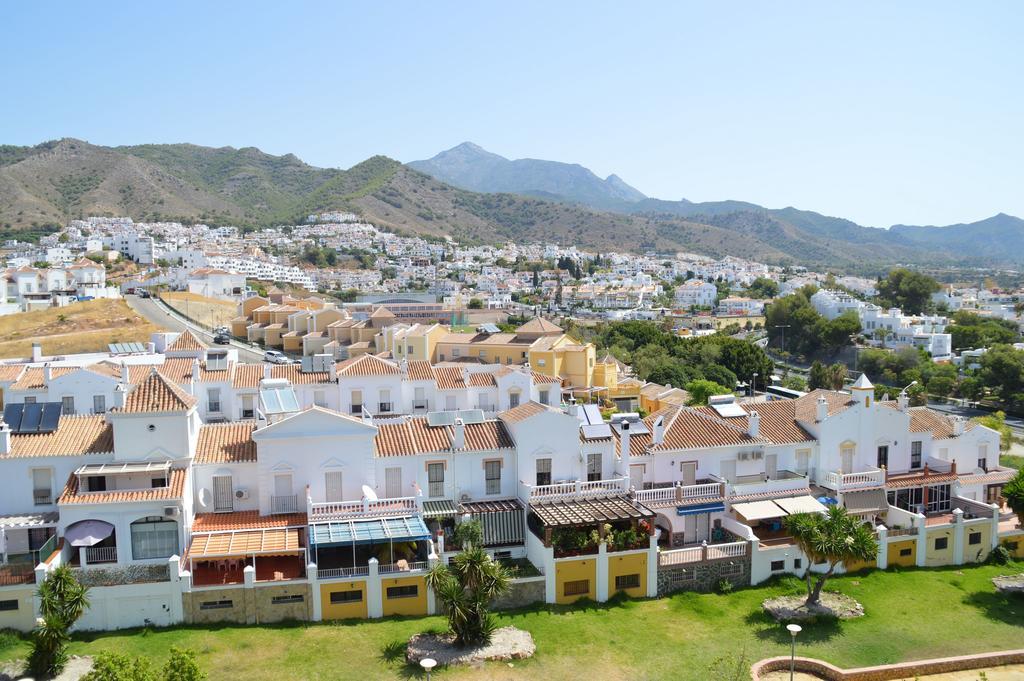 Casa Rocío en Nerja Apartamento Exterior foto